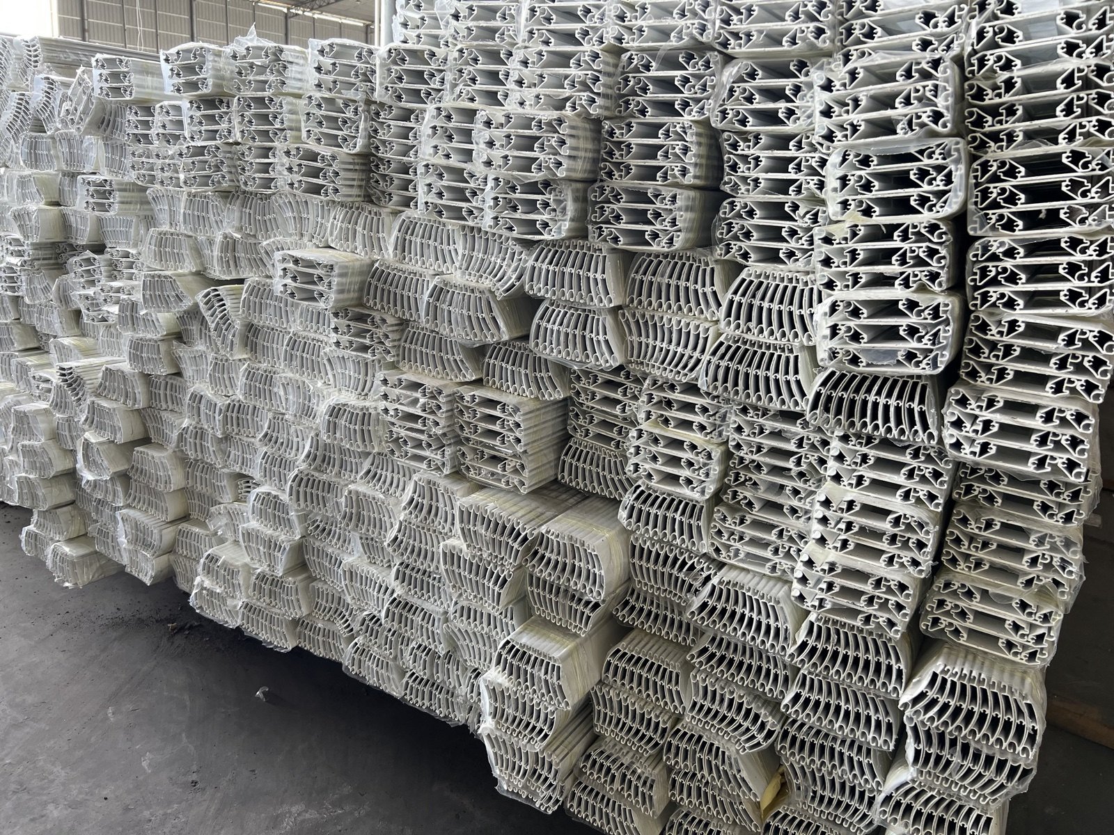 Aluminum Garage Rolling Shutter Profiles — image 3