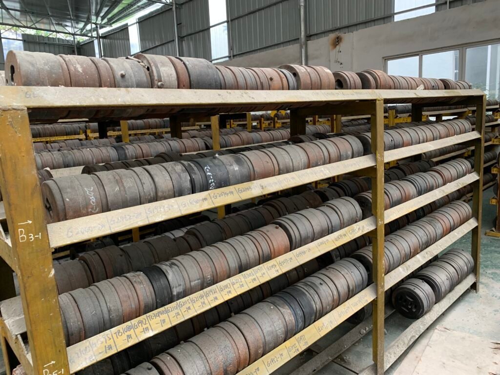 How Extrusion Dies Shape Aluminum Profile Quality: Steel, Tolerances, and Surface Defects Explained