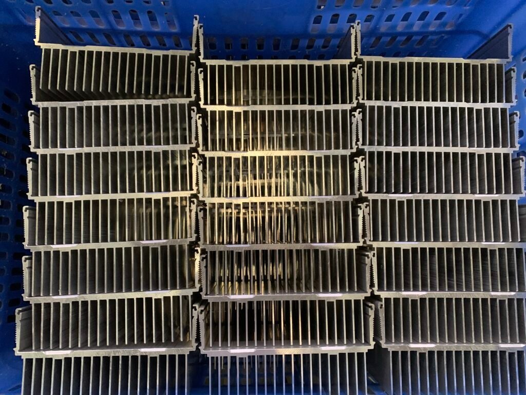 Extruded Heat Sinks for Inverters, IGBTs and EV Batteries — image 2