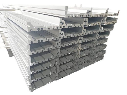 Truck body extrusions and the EN 12642 load path